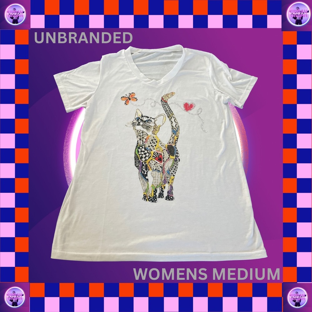 Unique cotton t-shirt featuring a cat